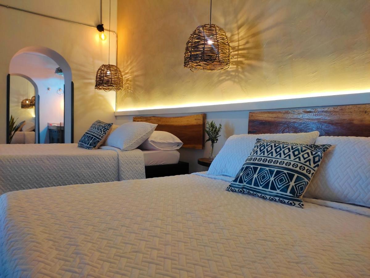 Trip Monkey Giron Hotel Bagian luar foto
